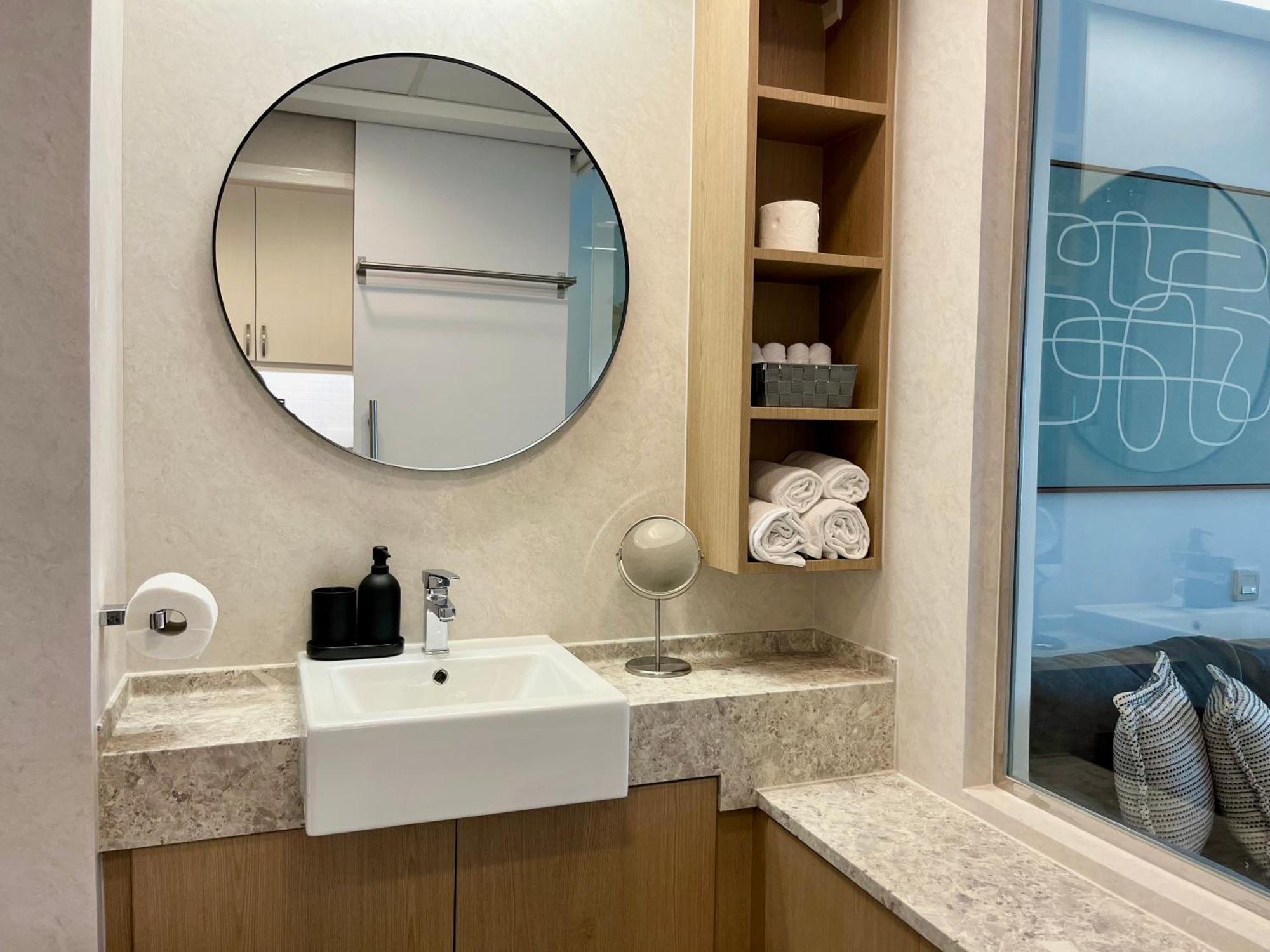 Palm Jumeirah Upgraded & Cozy Boutique Apartment Dubai Buitenkant foto